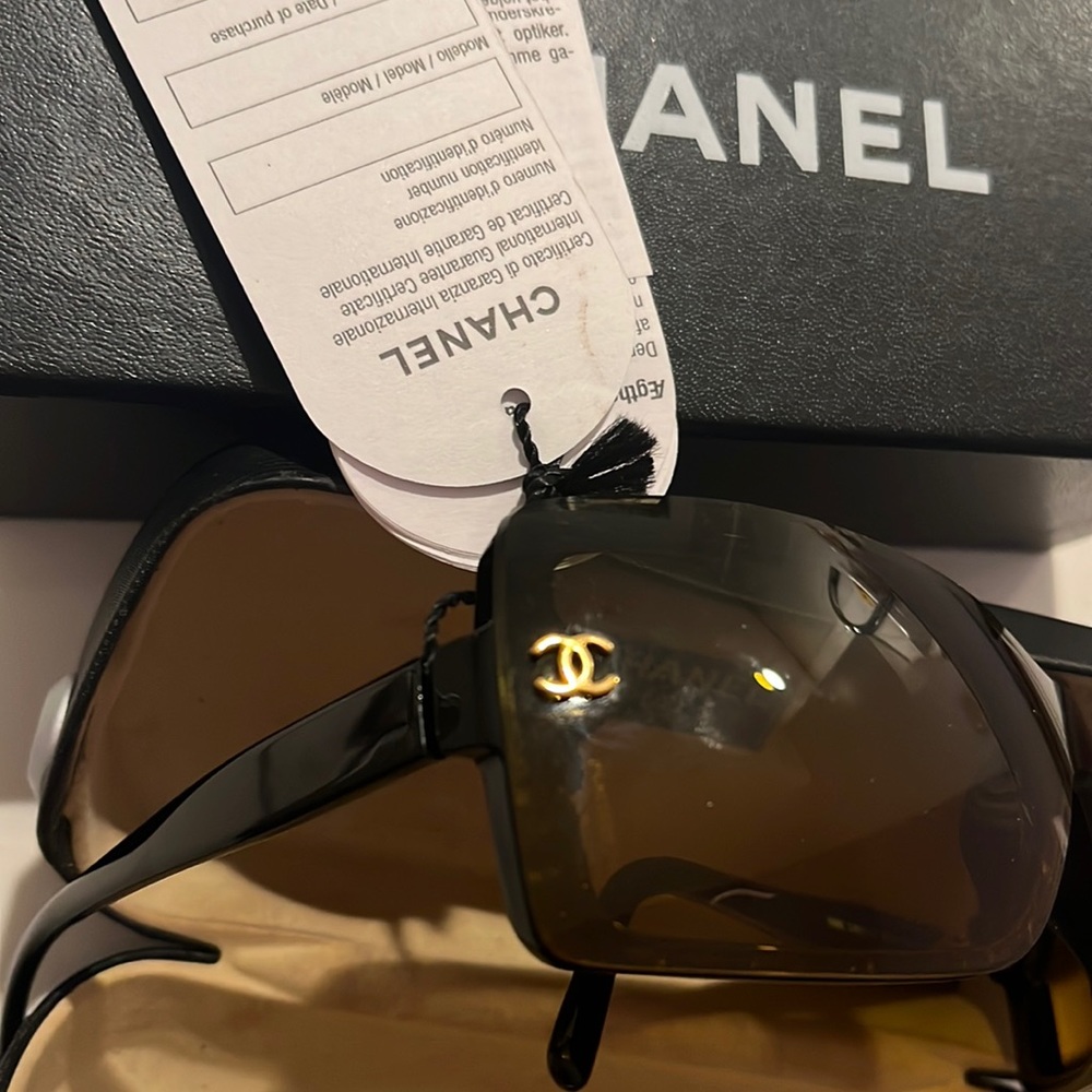 Chanel Logo Sunglasses with original case and tags - Picture 4 of 16